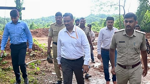 ರಾಷ್ಟ್ರೀಯ ಮಾನವ ಹಕ್ಕು ಆಯೋಗದ ಅಧಿಕಾರಿಗಳು