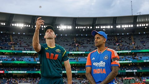 Mitchell Starc - Suryakumar Yadav
