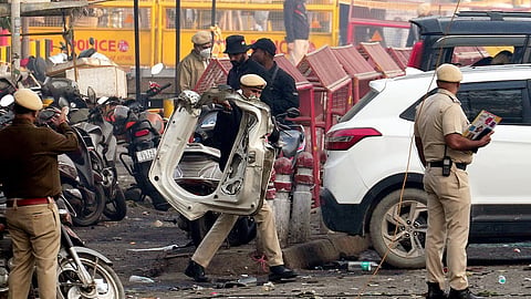 Red Fort blast: ಸಾವಿನ ಸಂಖ್ಯೆ 12ಕ್ಕೆ ಏರಿಕೆ: i20 ಕಾರು ಚಲಾಯಿಸುತ್ತಿದ್ದ ವ್ಯಕ್ತಿ ಪುಲ್ವಾಮಾ ವೈದ್ಯ; Video