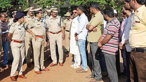 ರೌಡಿಶೀಟರ್ ಮೌಖಿಕವಾಗಿ ಕರೆಸಿಕೊಳ್ಳಲು ಬ್ರೇಕ್; SMS ಅಥವಾ WhatsApp ಬಳಸಿ: ಪೊಲೀಸರಿಗೆ ಹೈಕೋರ್ಟ್ ಸೂಚನೆ!