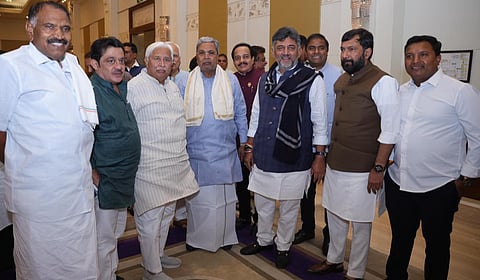 KPCC ಅಧ್ಯಕ್ಷರಾಗಿ ಆರು ವರ್ಷ: ಡಿ.ಕೆ ಶಿವಕುಮಾರ್ ಔತಣಕೂಟ; ಸಿಎಂ ಸೇರಿ ಸಚಿವರು, ಶಾಸಕರು ಭಾಗಿ; ನಾಯಕತ್ವ ಬದಲಾವಣೆ ಚರ್ಚೆ ಮತ್ತೆ ತೀವ್ರ