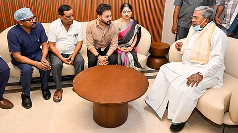 ಆಸ್ಪತ್ರೆಗೆ ಭೇಟಿ ನೀಡಿದ ಸಿಎಂ ಸಿದ್ದರಾಮಯ್ಯ