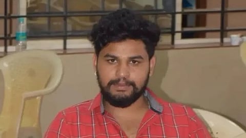 ನೆಲಮಂಗಲದಲ್ಲಿ IPL ಬೆಟ್ಟಿಂಗ್ಗೆ ಯುವಕ ಬಲಿ: ಮೈತುಂಬಾ ಸಾಲ ಮಾಡಿಕೊಂಡಿದ್ದ ವ್ಯಕ್ತಿ ಸೆಲ್ಫಿ ವಿಡಿಯೋ ಮಾಡಿ ಆತ್ಮಹತ್ಯೆ!