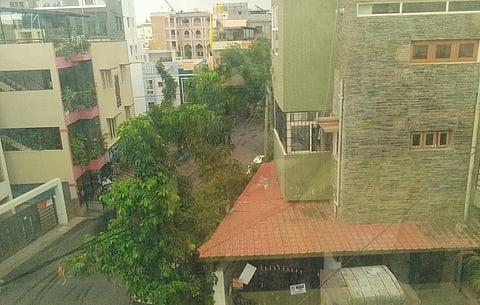 Bengaluru Rain-ರಾಜಧಾನಿ ಬೆಂಗಳೂರಿನಲ್ಲಿ ಬೆಳಗ್ಗೆಯಿಂದ ಜಿಟಿಜಿಟಿ ಮಳೆ: ತಂಪೆರೆದ ವರುಣ
