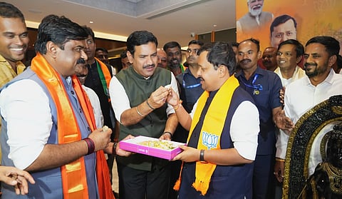 State President BY Vijayendra
extended birthday wishes and felicitations to National President Nitin Nabin