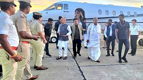 chartered flight carrying Siddaramaiah
