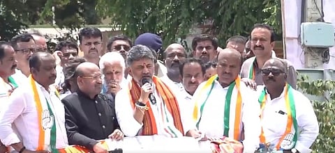 'ನಿಮ್ಮ ಹಾರೈಕೆ-ಪ್ರಾರ್ಥನೆ ನನ್ನನ್ನು ಮುಖ್ಯಮಂತ್ರಿಯನ್ನಾಗಿ ಮಾಡಿದೆ' : ಸ್ವಕ್ಷೇತ್ರ ಕನಕಪುರ ಹಾರೋಹಳ್ಳಿಯಲ್ಲಿ ಡಿಕೆಶಿಗೆ ಅದ್ದೂರಿ ಸ್ವಾಗತ-Video