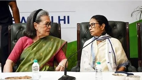 Mamata meets Sonia