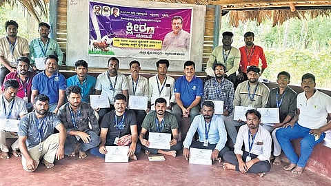 ವಿಜಯಪುರದಲ್ಲಿ ಬಿಎಲ್ಡಿಇ-ಅಕ್ಷಯಕಲ್ಪ ವೈಜ್ಞಾನಿಕ ತರಬೇತಿ: ರೈತರಿಗೆ ಲಾಭದಾಯಕವಾದ ಹೈನುಗಾರಿಕೆ ಉದ್ಯಮ