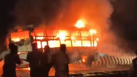 private sleeper bus travelling from Chennai to Madurai caught fire