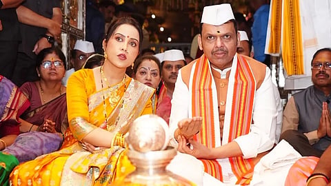 Amruta Fadnavis, Devendra Fadnavis