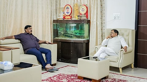 HC Mahadevappa discussion with DCM DrParameshwara Today