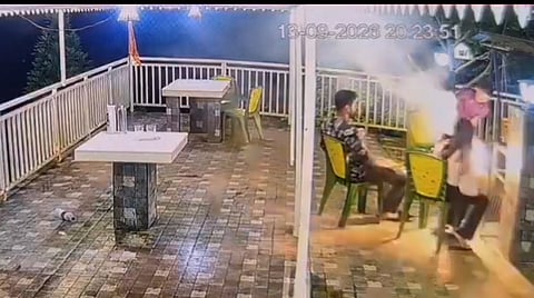 Honeymoon: ಕ್ಷಣಾರ್ಧದಲ್ಲಿ ನರಕವಾದ ಸುಂದರ ಕ್ಷಣ; Homestay Barbecue ಬೆಂಕಿಗೆ ಸಿಲುಕಿ ನವವಿವಾಹಿತೆಗೆ ಗಂಭೀರ ಗಾಯ! Video