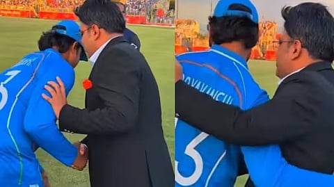 Vaibhav Sooryavanshi Touches Jay Shah's Feet
