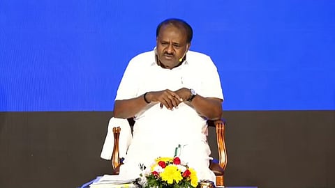 HD Kumaraswamy backs KPSC aspirants demands