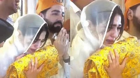 Actress Sara Ali Khan Breaks Down At Golden Temple in Amritsar