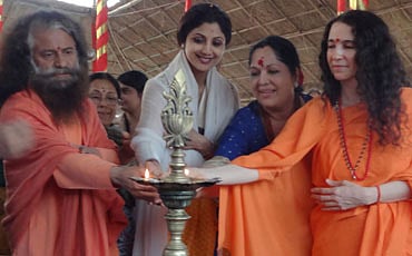 ಮೂರು ಬಾರಿ ಮುಳುಗೆದ್ದಳು ಶಿಲ್ಪಾ!