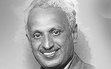 ಸಾಹಿತ್ಯರಂಗದ ರಜನೀಕಾಂತ