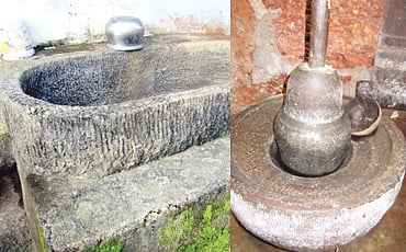 ಕಲ್ಲು ಕಲ್ಲೆನುತಾ...