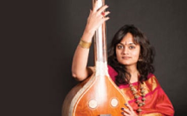 ಸಮ್ಮೋಹಕ ಸ್ವರ