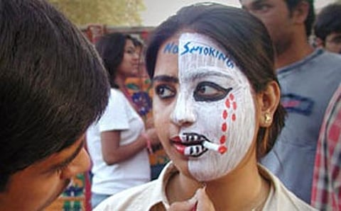 ಯಾಕ್ರೀ ಹೊಗೆ ಹಾಕಿಸ್ಕೋತೀರಿ?