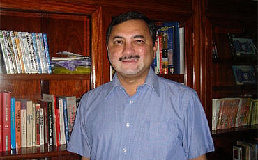 ವಿಜಯ್ ಸಂತಾನಂ