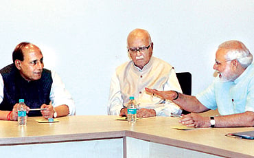 ಮಧ್ಯಾಂತರ ಸಮರಕ್ಕೆ ಸನ್ನಾಹ