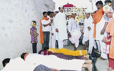 ಮಾಸ್ತರರ ಪಲ್ಲಕ್ಕಿ