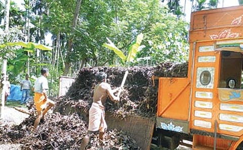 ಮನೆ ಬಾಗಿಲಿಗೆ ಗೊಬ್ಬರ