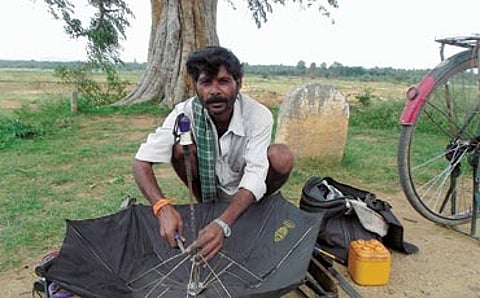 ಕೊಡೆಯ ನೆರಳು!