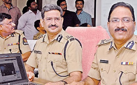 ಪೊಲೀಸ್ ಮಹಾ ನಿರ್ದೇಶಕ ಅನುರಾಗ್ ಶರ್ಮಾ ಅವರು ಫೇಸ್ಬುಕ್ ಪೇಜ್ಗೆ ಚಾಲನೆ ನೀಡಿದರು.