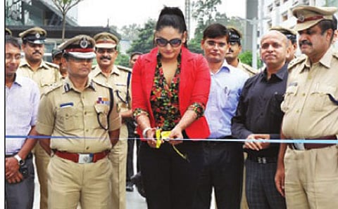 ಎರಡು ದಿನಗಳ ಪ್ರದರ್ಶನಕ್ಕೆ ನಟಿ ರಾಗಿಣಿ ದ್ವಿವೇದಿ ಚಾಲನೆ ನೀಡಿದರು.