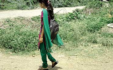 ದಾರಿ ತಪ್ಪಿದ ಮಗಳು?