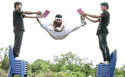 ಕರಾಟೆ ಕಾರ್ತೀಕ್