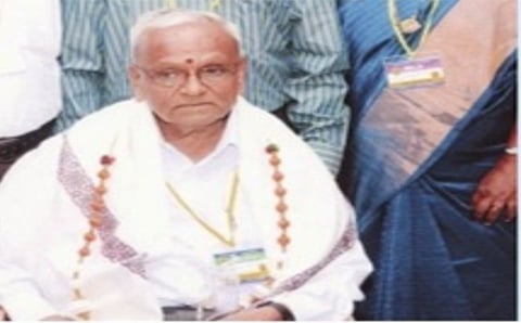 ಗುರುಗೆ ಅಗಣಿತ ನಮನ