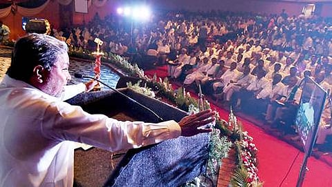 ಇಂಧನ ಇಲಾಖೆ ಆಯೋಜಿಸಿದ್ದ `ರೈತರನ್ನು ರಕ್ಷಿಸಿ, ವಿದ್ಯುತ್ ಉಳಿಸಿ' ಸಂವಾದ ಕಾರ್ಯಕ್ರಮದಲ್ಲಿ ಮುಖ್ಯಮಂತ್ರಿ ಸಿದ್ದರಾಮಯ್ಯ