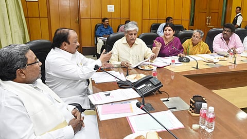 ಮಲ್ಟಿಪ್ಲೆಕ್ಸ್ ಚಿತ್ರಮಂದಿರ ಮಾಲೀಕರು ಮತ್ತು ಚಿತ್ರೋಧ್ಯಮದ ಗಣ್ಯರೊಂದಿಗೆ ಸಿಎಂ ಸಿದ್ದರಾಮಯ್ಯ ಸಭೆ