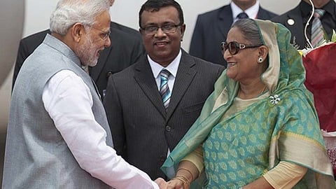 ನರೇಂದ್ರ ಮೋದಿ ಬಾಂಗ್ಲಾದೇಶ ಪ್ರಧಾನಿ ಶೇಖ್ ಹಸೀನಾ ಜತೆ