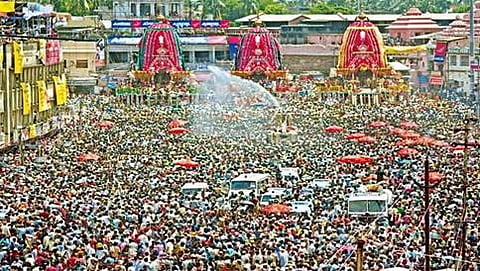 ಪುರಿ ಜಗನ್ನಾಥ ಯಾತ್ರೆ ಸಮಯದಲ್ಲಿ ಕಂಡುಬಂದ ಜನಜಂಗುಳಿ