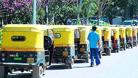 ದೋಷಪೂರಿತ ಮೀಟರ್ 100 ಆಟೋಗಳ ಜಪ್ತಿ (ಸಾಂದರ್ಭಿಕ ಚಿತ್ರ)