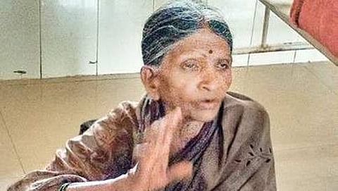 ಗೃಹಬಂಧನದಲ್ಲಿರಿಸಿದ್ದ ತಾಯಿ ಗಂಗಮ್ಮ