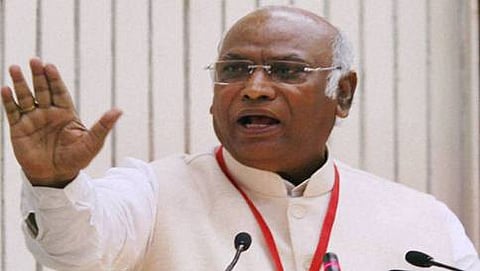 ಕಾಂಗ್ರೆಸ್ ಹಿರಿಯ ನಾಯಕ ಮಲ್ಲಿಕಾರ್ಜುನ ಖರ್ಗೆ