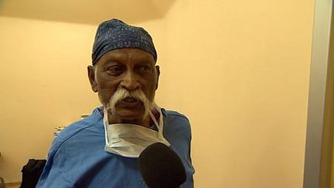 ಇಂಗ್ಲೆಂಡ್ ಮೂಲದ ಪ್ಲಾಸ್ಟಿಕ್ ಸರ್ಜನ್ ಚಾರ್ಲ್ಸ್ ವಿವಾ.