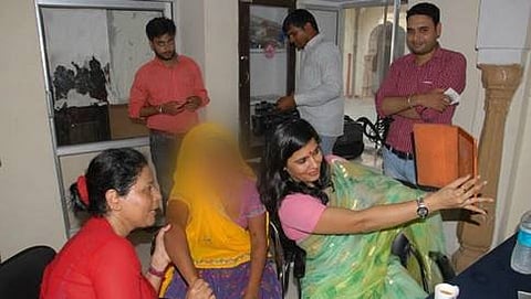 ಅತ್ಯಾಚಾರ ಸಂತ್ರಸ್ತೆಯೊಂದಿಗೆ ಸೆಲ್ಫಿ