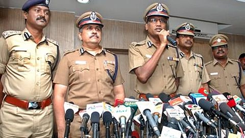 ಪತ್ರಿಕಾಗೋಷ್ಠಿಯಲ್ಲಿ ಮಾತನಾಡುತ್ತಿರು ಚೆನ್ನೈ ಪೊಲೀಸ್ ಆಯುಕ್ತ ಟಿ.ಕೆ. ರಾಜೇಂದ್ರನ್