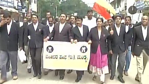 ಮಂಡ್ಯದಲ್ಲಿ ವಕೀಲರ ಪ್ರತಿಭಟನಾ ರ್ಯಾಲಿ (ಎಎನ್ ಐ ಚಿತ್ರ)