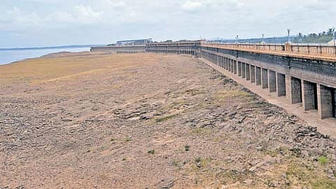 ಸಂಗ್ರಹ ಚಿತ್ರ