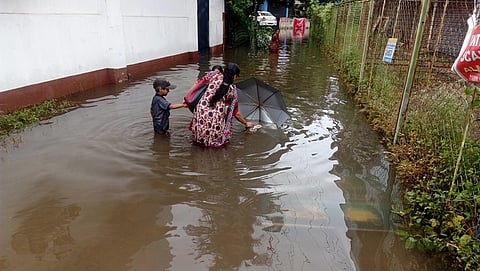 ಕೇರಳದ ಪ್ರದೇಶವೊಂದರಲ್ಲಿ ನೀರು ತುಂಬಿಕೊಂಡಿರುವುದು