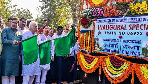 ಶತಮಾನದ ಇತಿಹಾಸ ಹೊಂದಿರುವ ದಾಂಡೇಲಿ-ಧಾರವಾಡ ರೈಲು ಮಾರ್ಗಕ್ಕೆ ಚಾಲನೆ