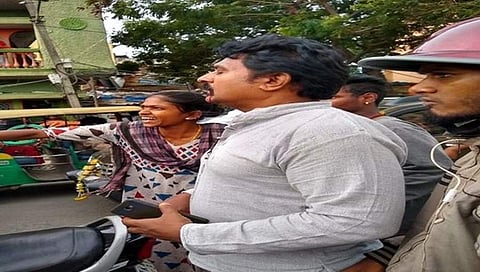 ಗಾಯಗೊಂಡ ಕೋಮಲ್